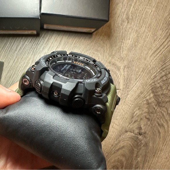 Activa X Invicta Digital Men's Watch - 56mm, Green (ACW8020-003) - Picture 8 of 10